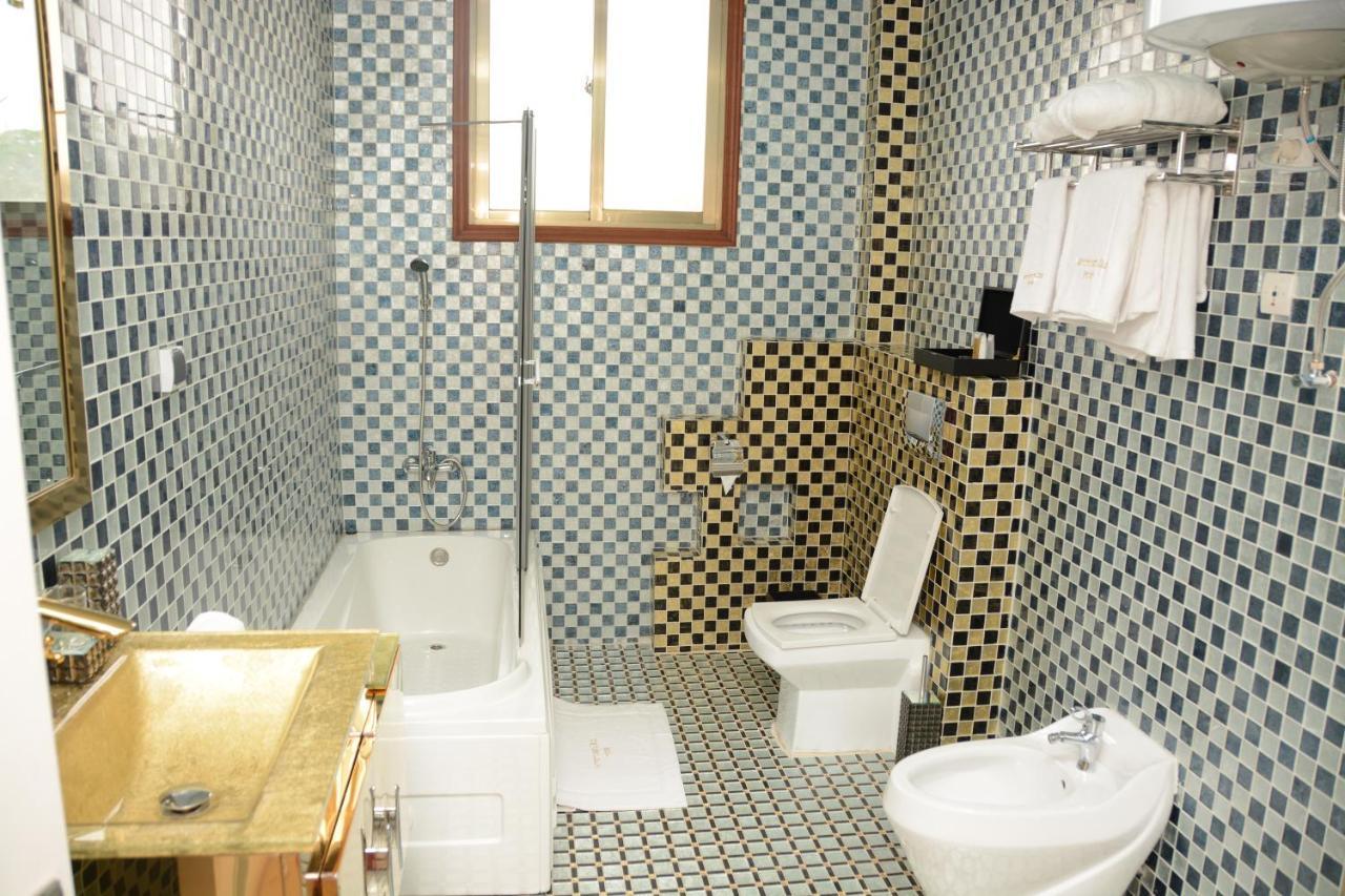 ברזוויל Hotel Amaritsah מראה חיצוני תמונה