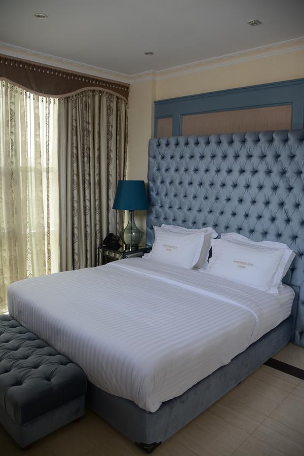 ברזוויל Hotel Amaritsah מראה חיצוני תמונה