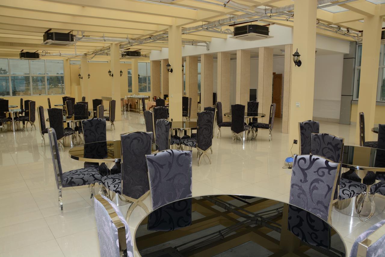 ברזוויל Hotel Amaritsah מראה חיצוני תמונה