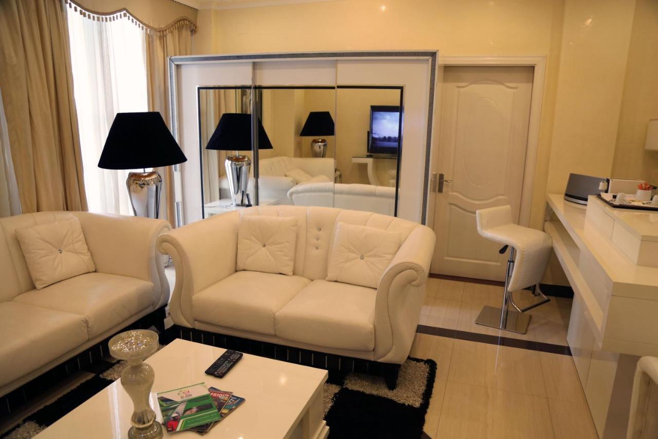 ברזוויל Hotel Amaritsah מראה חיצוני תמונה