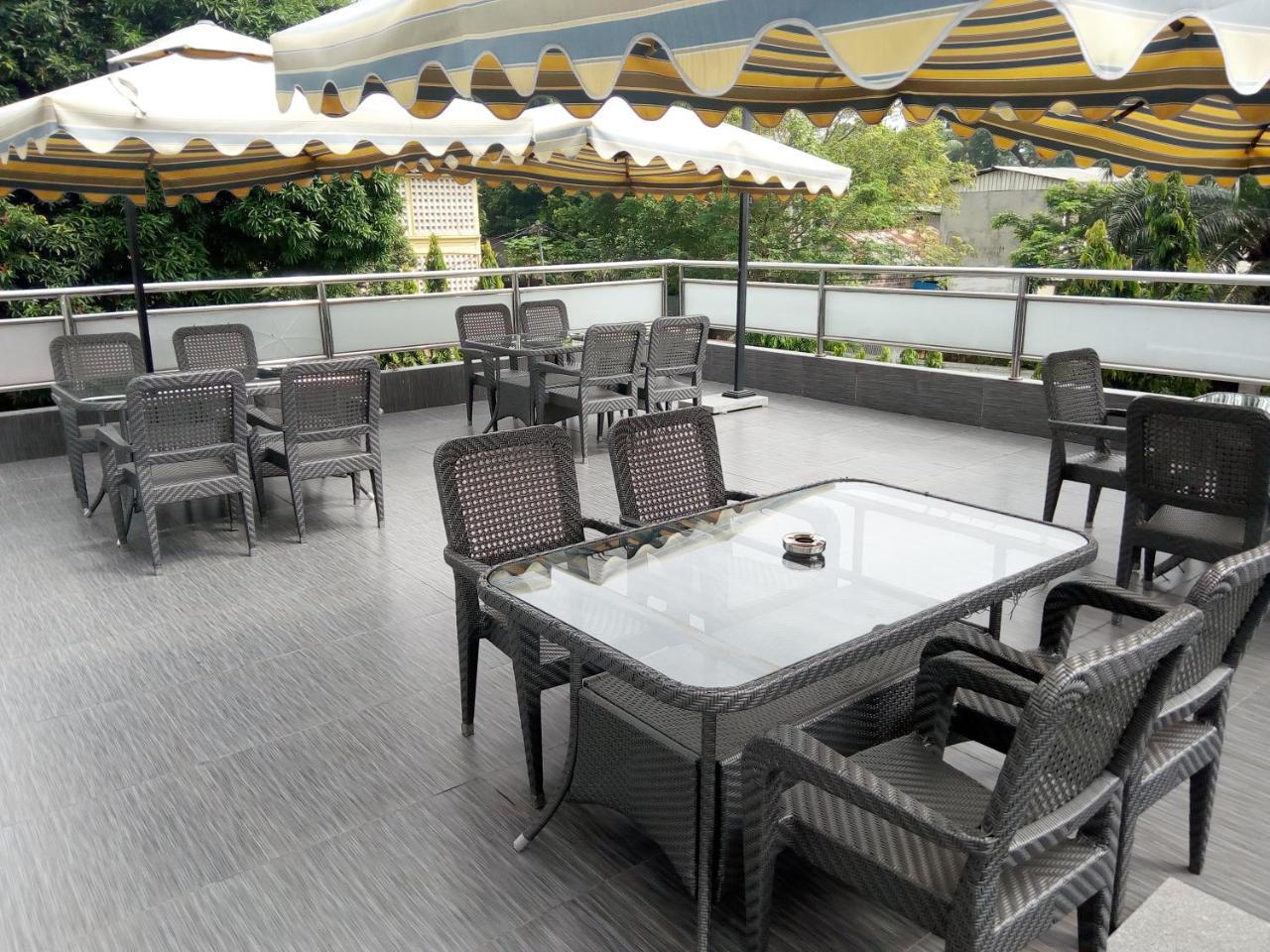 ברזוויל Hotel Amaritsah מראה חיצוני תמונה